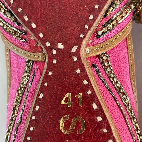 Gretchen Scott pink Jingle Jangle slip on shoes
Boho paisley gold embroidered 11 - Picture 10 of 11